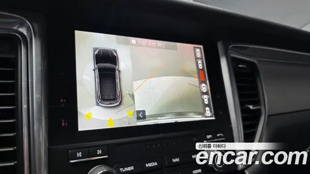 Porsche Macan 2018 — фото 15
