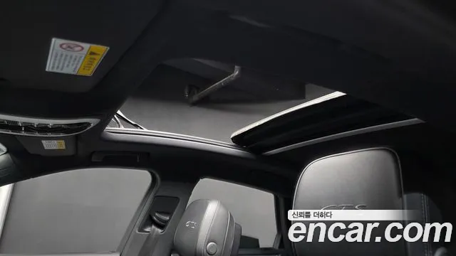 Porsche Macan 2018 — фото 19