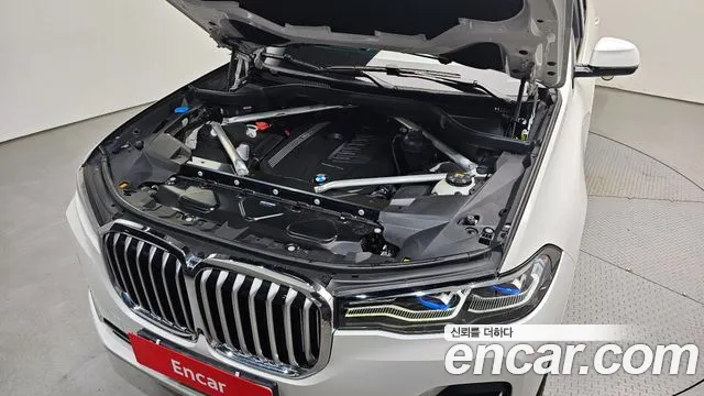 BMW X7 2021 — фото 6