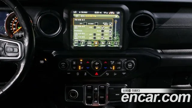 Jeep Wrangler 2019 — фото 17