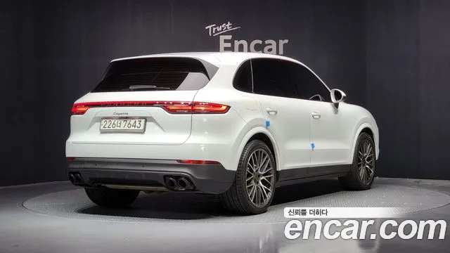 Porsche Cayenne 2020 — фото 2