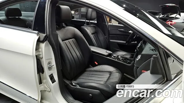 Mercedes-Benz CLS-Class 2016 — фото 10