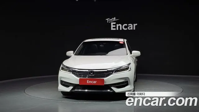 Honda Accord 2016 — фото 3