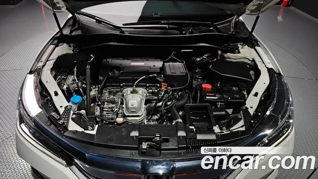 Honda Accord 2016 — фото 6