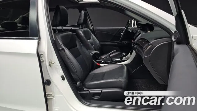 Honda Accord 2016 — фото 10