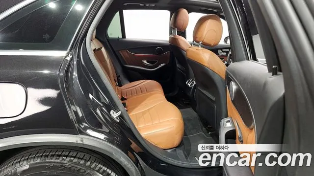 Mercedes-Benz GLC-Class 2022 — фото 12