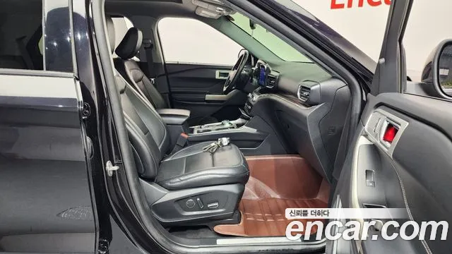 Ford Explorer 2020 — фото 11