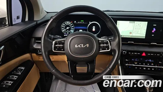 Kia Canival 2023 — фото 14