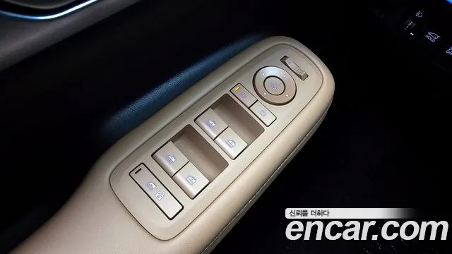 Hyundai Santafe 2024 — фото 16