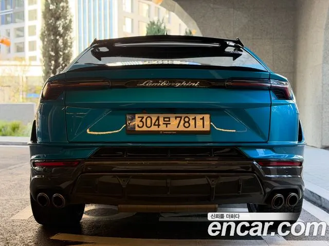 Lamborghini Urus 2023 — фото 4