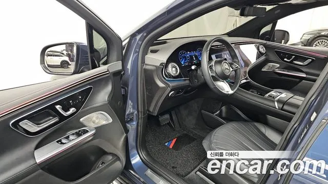 Mercedes-Benz EQE 2023 — фото 10