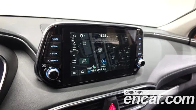 Hyundai Santafe 2020 — фото 13