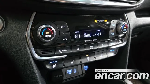 Hyundai Santafe 2020 — фото 15