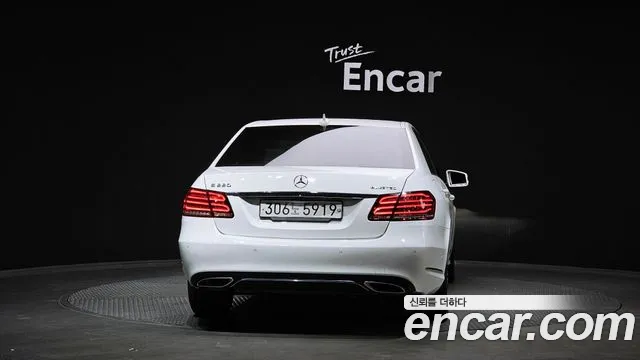 Mercedes-Benz E-Class 2016 — фото 4
