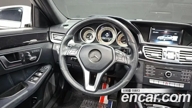 Mercedes-Benz E-Class 2016 — фото 13