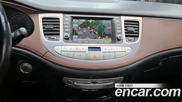 Hyundai Genesis 2012 — фото 16