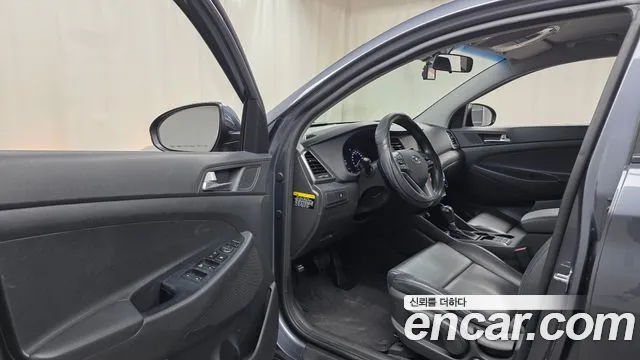 Hyundai Tucson 2017 — фото 10