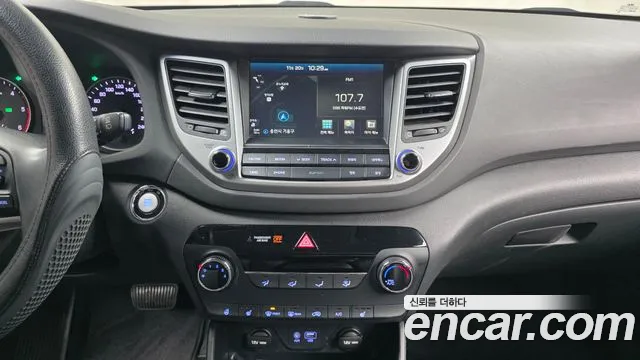 Hyundai Tucson 2017 — фото 14