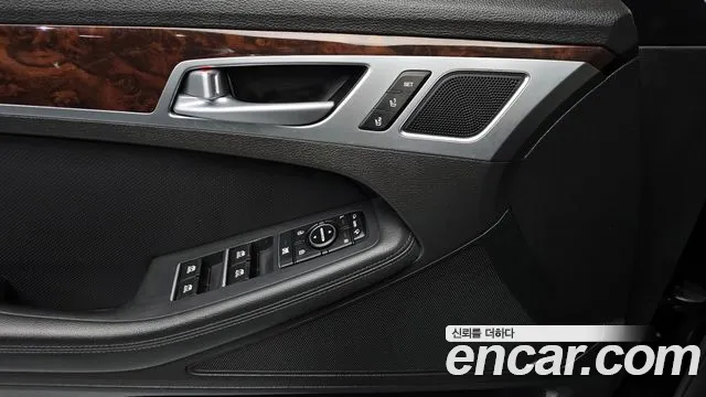 Hyundai Genesis 2016 — фото 18