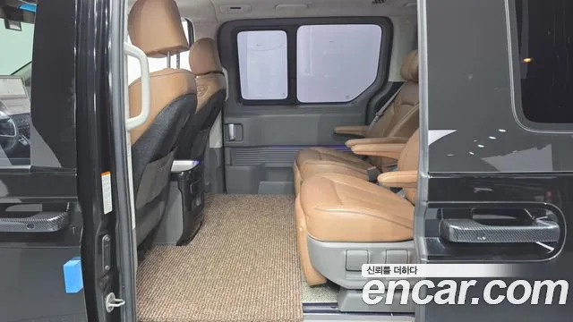 Hyundai Staria 2022 — фото 12