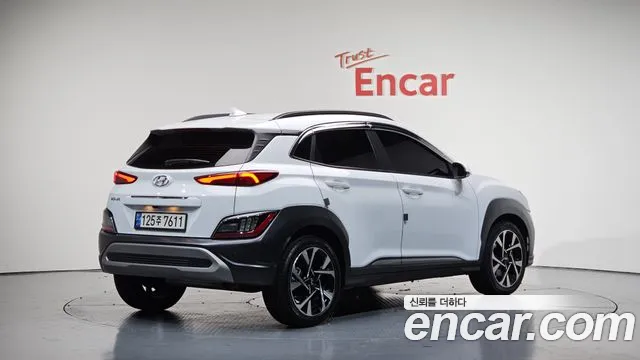 Hyundai Kona 2021 — фото 1