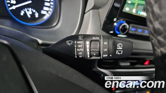 Hyundai Kona 2021 — фото 16