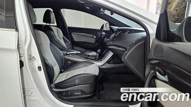 Hyundai i40 2016 — фото 10