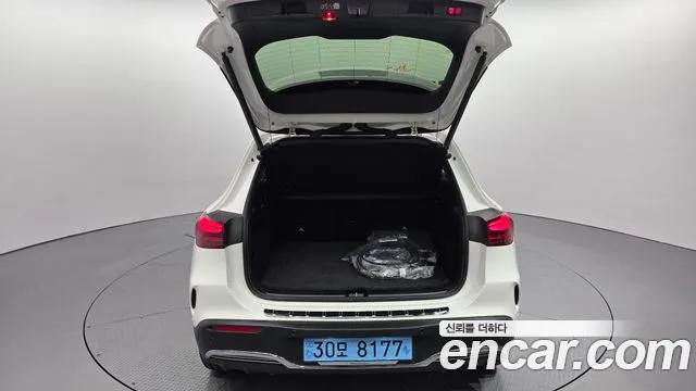 Mercedes-Benz EQA 2025 — фото 20