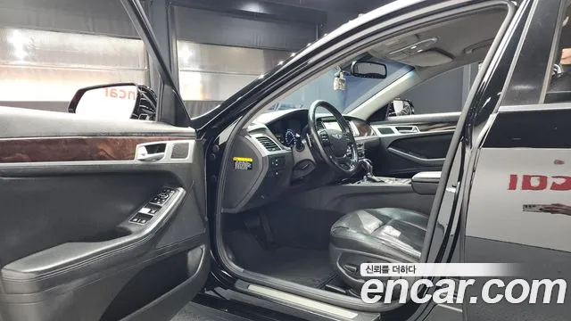 Hyundai Genesis 2015 — фото 10