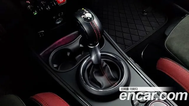Mini Countryman 2018 — фото 12