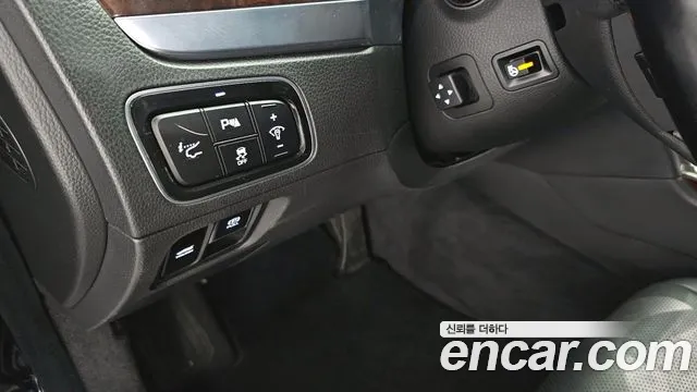 Hyundai Equus 2014 — фото 14