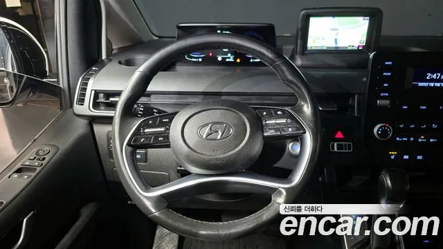 Hyundai Staria 2022 — фото 13