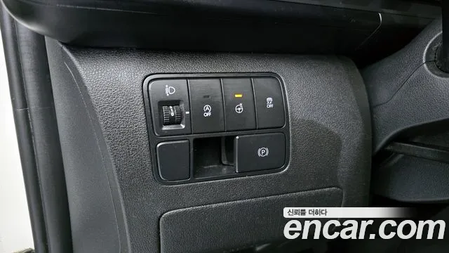 Hyundai Staria 2022 — фото 15