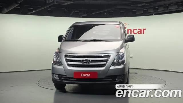 Hyundai Starex 2017 — фото 3
