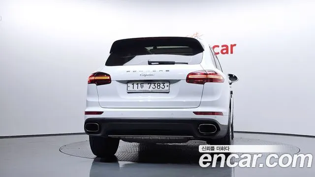 Porsche Cayenne 2015 — фото 4