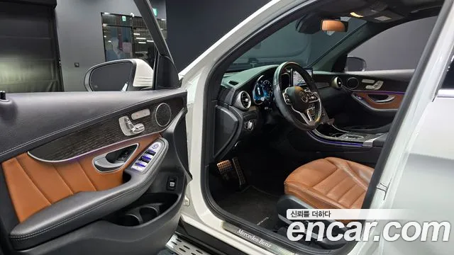 Mercedes-Benz GLC-Class 2022 — фото 11