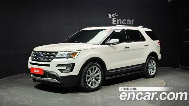 Ford Explorer 2017 — фото 1