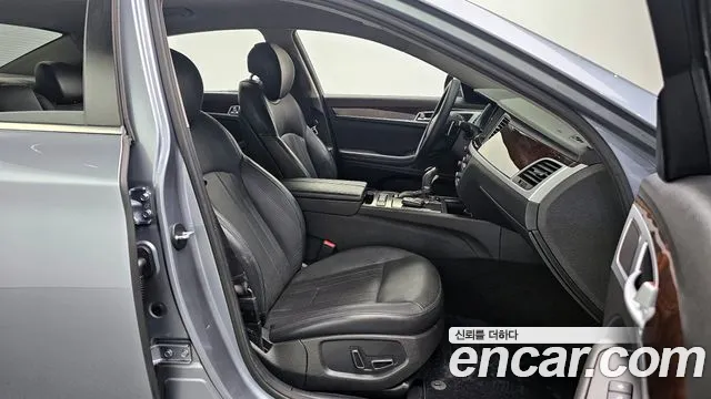 Hyundai Genesis 2014 — фото 10