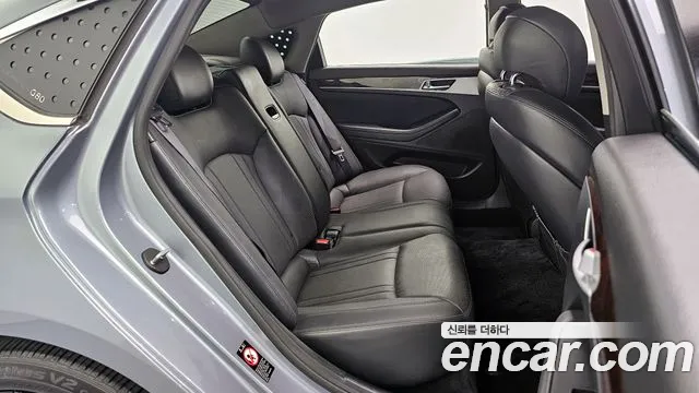 Hyundai Genesis 2014 — фото 12