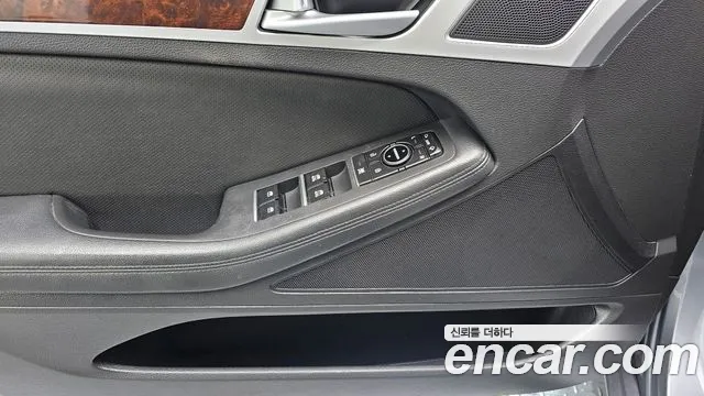 Hyundai Genesis 2014 — фото 16