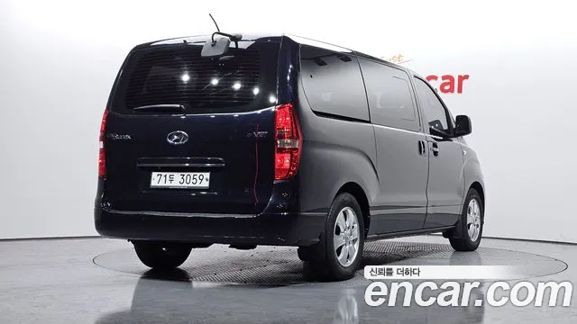Hyundai Starex 2019 — фото 2