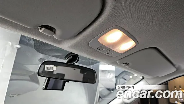 Hyundai Starex 2019 — фото 19