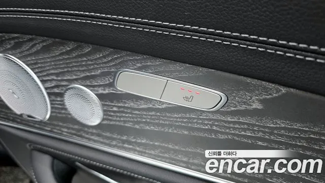 Mercedes-Benz E-Class 2021 — фото 19