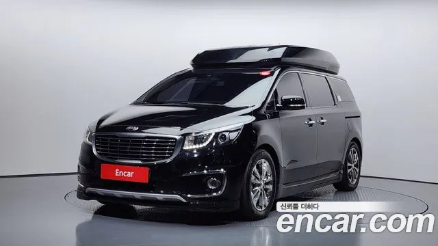 Kia Canival 2017 — фото 1