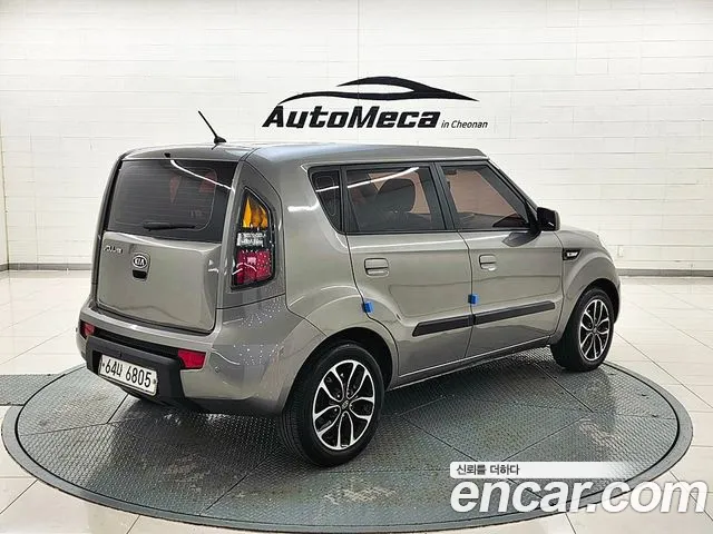 Kia Soul 2010 — фото 6