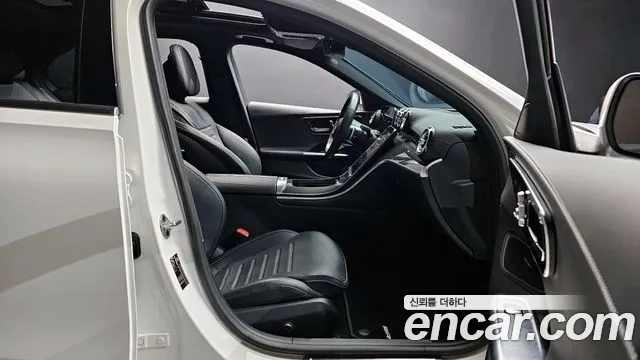 Mercedes-Benz C-Class 2022 — фото 10