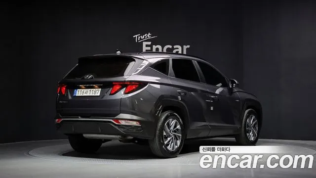 Hyundai Tucson 2023 — фото 2