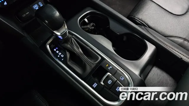 Hyundai Santafe 2020 — фото 9
