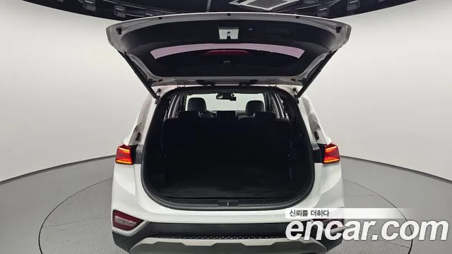 Hyundai Santafe 2020 — фото 20