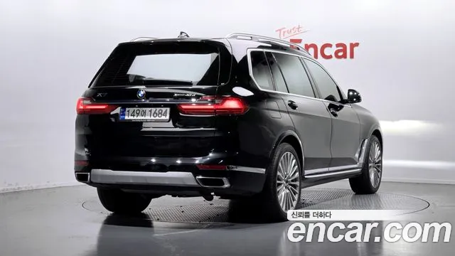 BMW X7 2022 — фото 2